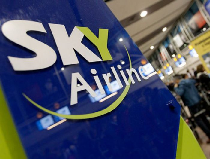 SERNAC advierte que Sky debe respetar los derechos de los viajeros durante la huelga SERNAC advierte que Sky debe respetar los derechos de los viajeros durante la huelga