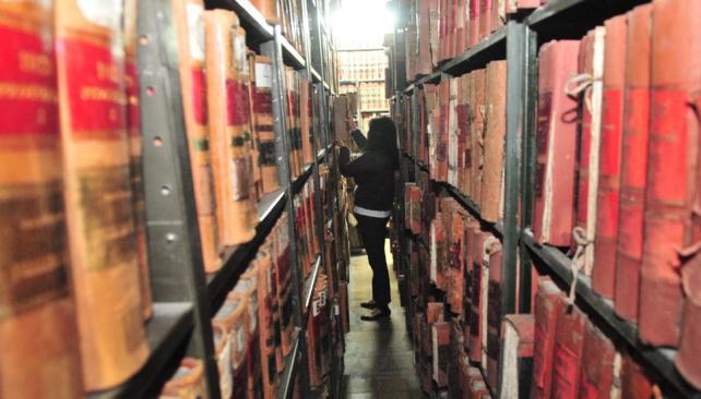 Más de 400 académicos piden una nueva institucionalidad para la investigación en Chile Más de 400 académicos piden una nueva institucionalidad para la investigación en Chile