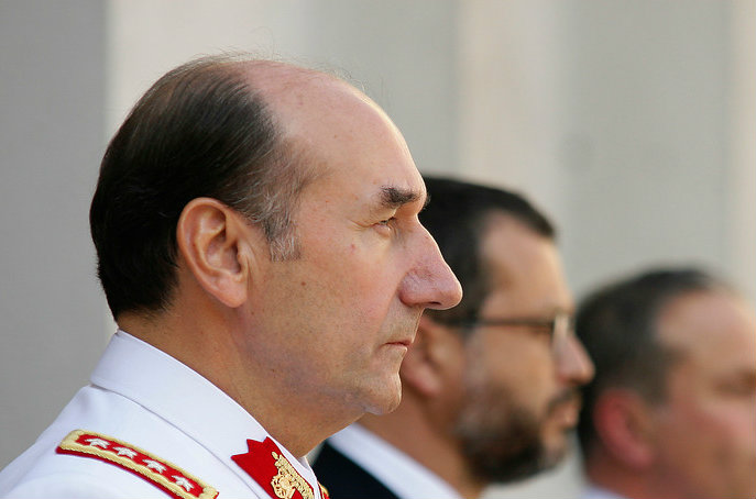 Ejército toma distancia de Fuente-Alba y dice que los suyos son “comportamientos estrictamente personales, que de comprobarse, se apartarían de la ética militar” Ejército toma distancia de Fuente-Alba y dice que los suyos son “comportamientos estrictamente personales, que de comprobarse, se apartarían de la ética militar