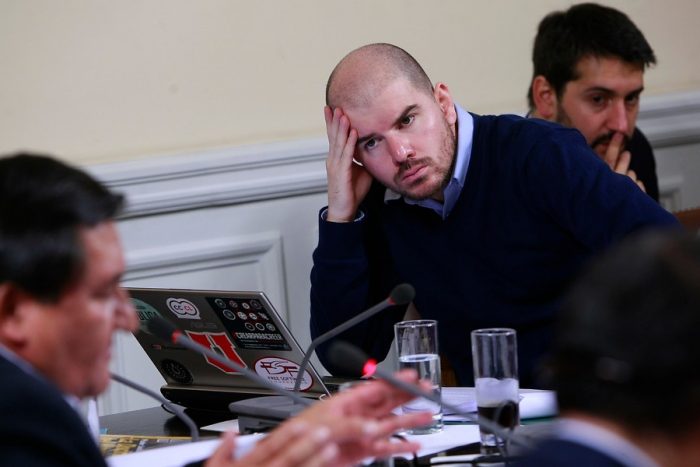Jackson y propuesta oficialista para permitir el lucro en universidades: “Es una falta de respeto para quienes se movilizaron y votaron por la Nueva Mayoría” Jackson y propuesta oficialista para permitir el lucro en universidades: