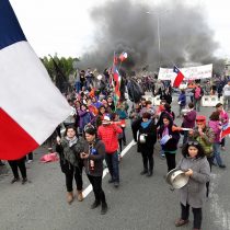 Habitantes de Chiloé exigen que autoridades asuman responsabilidad política por las decisiones que provocaron crisis  de Marea Roja