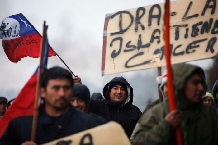 Pescadores rechazan la última oferta del gobierno y aseguran que movilizaciones se radicalizan Pescadores rechazan la última oferta del gobierno y aseguran que movilizaciones se radicalizan