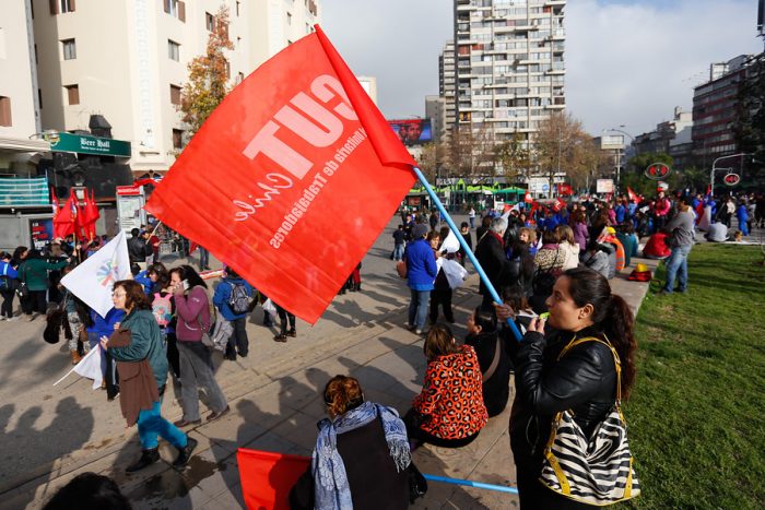 La CUT se reúne en Plaza Italia para marchar en defensa de la titularidad sindical La CUT se reúne en Plaza Italia para marchar en defensa de la titularidad sindical