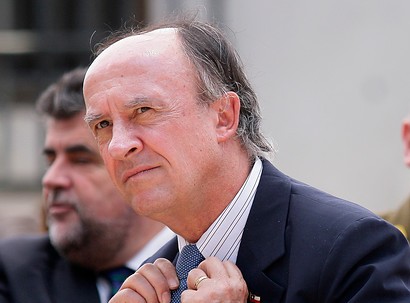 Gonzalo Fuenzalida apunta a Larroulet: “Lo que falla en el gobierno no es el Presidente, es el segundo piso” Gonzalo Fuenzalida apunta a Larroulet: