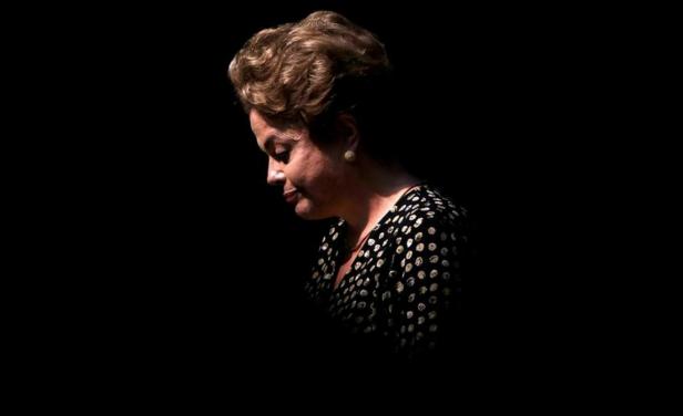 Senado suspende a Dilma y Brasil se encamina a la destitución de su presidenta Senado suspende a Dilma y Brasil se encamina a la destitución de su presidenta