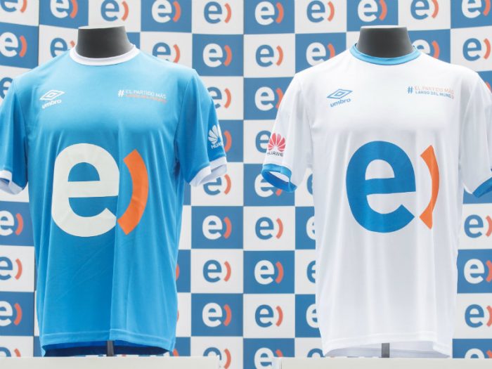 El partido de fútbol más largo del mundo ya tiene su camiseta oficial El partido de fútbol más largo del mundo ya tiene su camiseta oficial