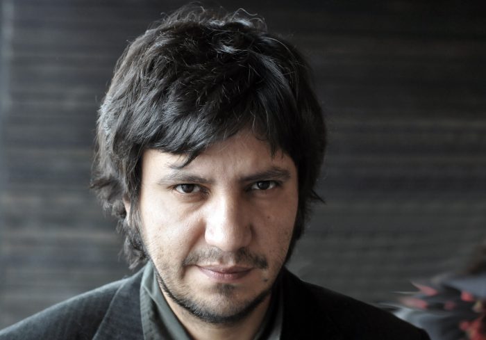 Cátedra abierta en homenaje a Roberto Bolaño con Alejandro Zambra en Facultad de Comunicación y Letras UDP, 30 de mayo. Entrada liberada. Cátedra abierta en homenaje a Roberto Bolaño con Alejandro Zambra en Facultad de Comunicación y Letras UDP, 30 de mayo. Entrada liberada.