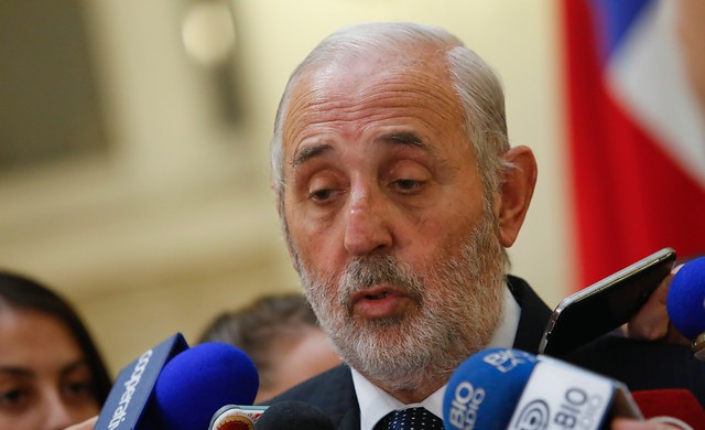 Jorge Abbott: “No es ninguna complicación investigar” a Fuente-Alba Jorge Abbott:
