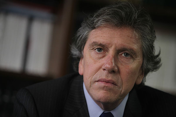 Alberto Espina acusa amedrentamiento por parte del Gobierno: “Los ciudadanos sienten temor a expresar sus puntos de vista” Alberto Espina acusa amedrentamiento por parte del Gobierno: