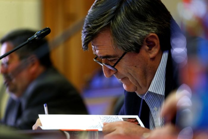 Escalona dice que falta de unidad y voluntad política al interior de la Nueva Mayoría debilita el grado de estabilidad para culminar reformas Escalona dice que falta de unidad y voluntad política al interior de la Nueva Mayoría debilita el grado de estabilidad para culminar reformas