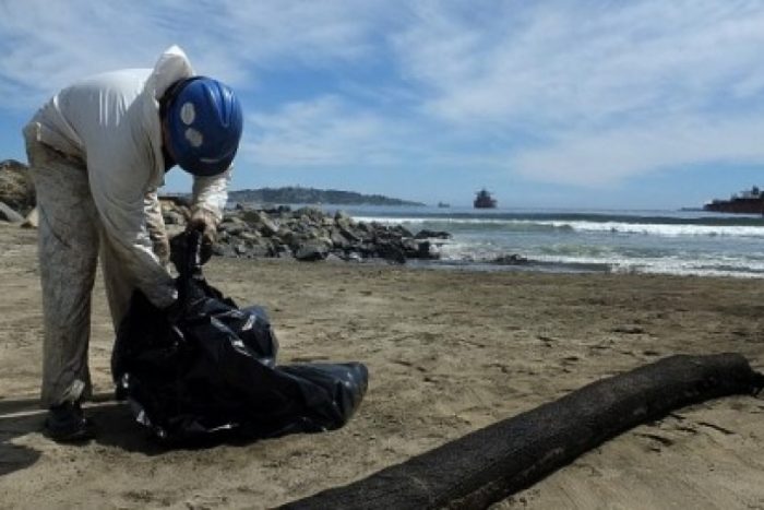 ENAP saca de su cargo a jefe de Terminal Quintero mientras dure investigación interna por derrame ENAP saca de su cargo a jefe de Terminal Quintero mientras dure investigación interna por derrame