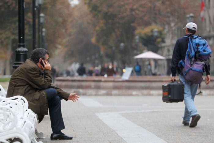 Mercado laboral presiona al Gobierno: desempleo en el Gran Santiago sube a 7,1% en septiembre Mercado laboral presiona al Gobierno: desempleo en el Gran Santiago sube a 7,1% en septiembre
