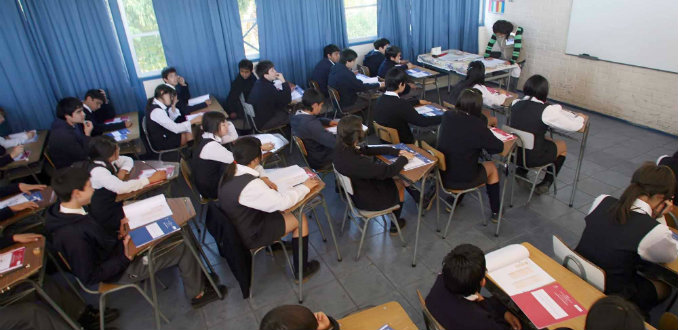 Comisión de Educación de la Cámara aprobó proyecto de desmunicipalización Comisión de Educación de la Cámara aprobó proyecto de desmunicipalización