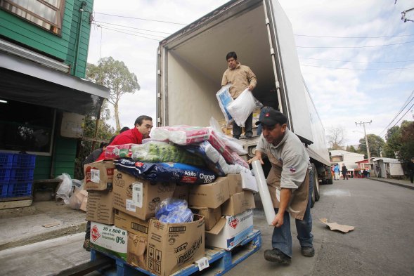 Chiloé: Cruz Roja advierte “crisis humanitaria” si se mantiene corte de rutas, mientras Bachelet decidirá mañana envío de delegado presidencial Chiloé: Cruz Roja advierte