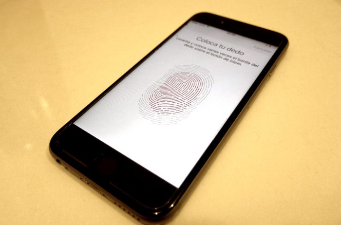 El bloqueo del teléfono con huella dactilar no es inviolable El bloqueo del teléfono con huella dactilar no es inviolable