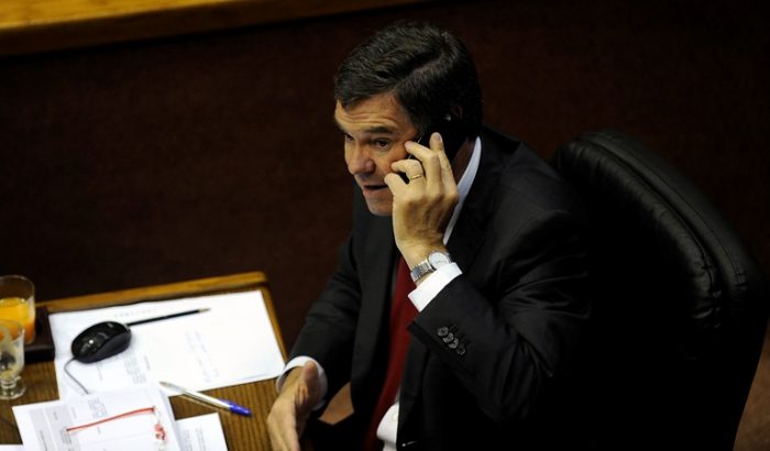Gobierno invita a senador Ossandón para participar en spot sobre proceso constituyente Gobierno invita a senador Ossandón para participar en spot sobre proceso constituyente