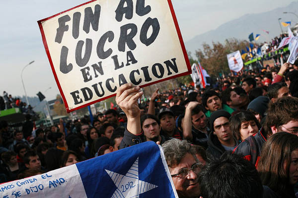 Confech realizará nueva marchar por la educación este miércoles Confech realizará nueva marchar por la educación este miércoles