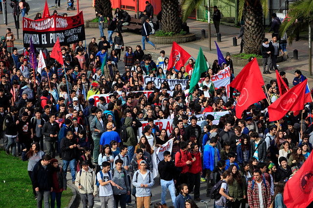 Semana clave para movimiento estudiantil: UES deciden sobre paro indefinido y le ponen presión al gobierno Semana clave para movimiento estudiantil: UES deciden sobre paro indefinido y le ponen presión al gobierno