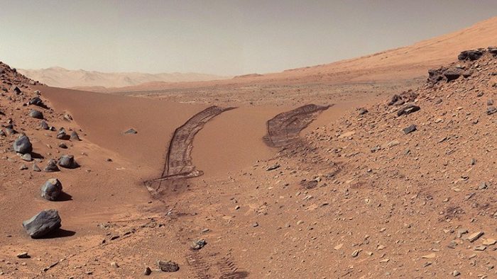 Taladros que no buscan petróleo sino que extraterrestres Taladros que no buscan petróleo sino que extraterrestres
