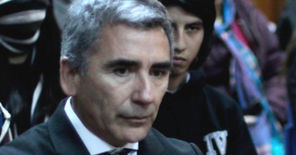 Peña insiste en ignorancia oficialista respeto del affaire Bachelet-Que Pasa: “Mientras más poder se posee, el umbral de protección debe ser más débil” Peña insiste en ignorancia oficialista respeto del affaire Bachelet-Que Pasa: