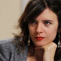 Camila Vallejo critica al Gobierno y pide 