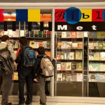 Bibliometro cumple 20 años siendo la biblioteca pública más grande de Chile