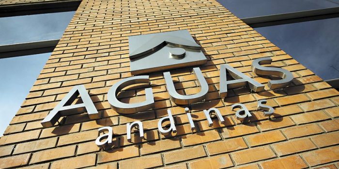 Las millonarias ganancias de Aguas Andinas gracias a los vacíos legales Las millonarias ganancias de Aguas Andinas gracias a los vacíos legales