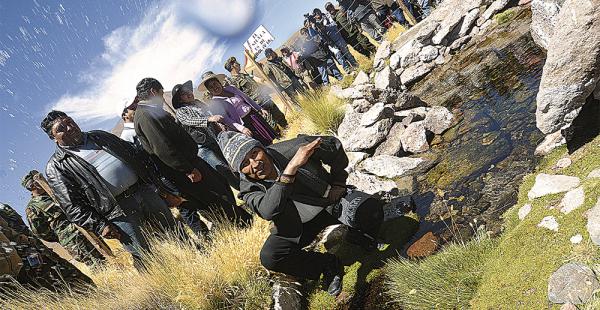 Evo Morales acusa a Chile de «doble moral» en la controversia sobre el Silala Evo Morales acusa a Chile de