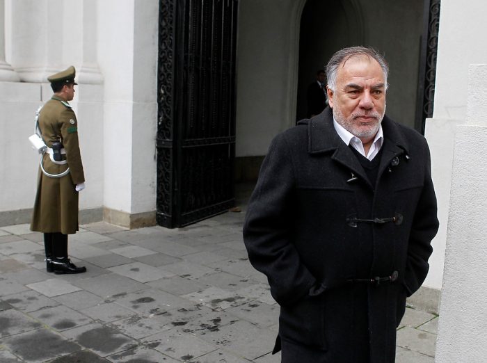 Andrade despliega su ironía para responder a Burgos: “Si está cansado, ¿cómo me voy a incomodar? Espero que descanse” Andrade despliega su ironía para responder a Burgos: