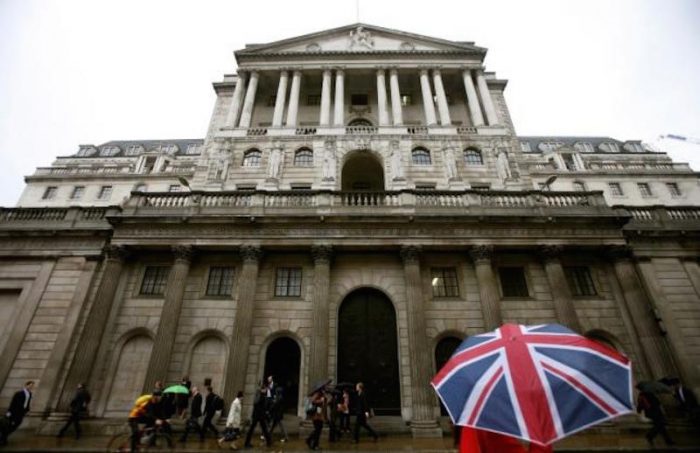 Brexit gatilla aumento en riesgo crediticio y mercado apuesta a que Bancos Centrales mantendrán tasas bajas Brexit gatilla aumento en riesgo crediticio y mercado apuesta a que Bancos Centrales mantendrán tasas bajas