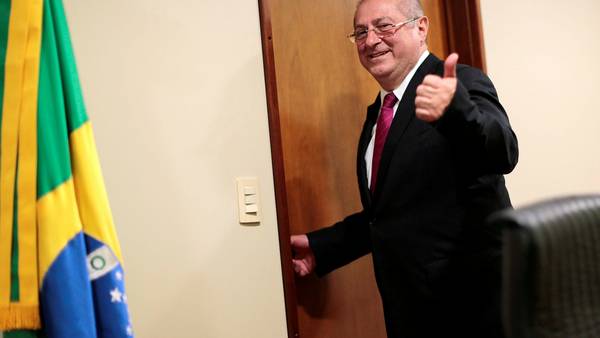 Detienen a dos ex ministro de Rousseff en nueva operación anticorrupción