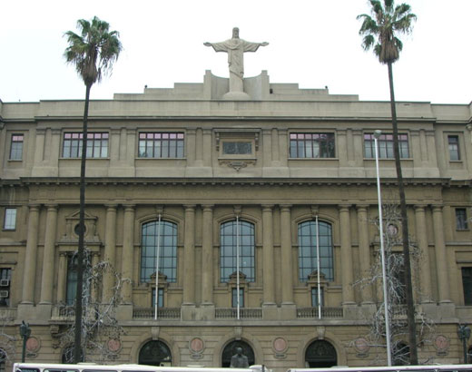 UC presentará querella por estudiante de Medicina que denunció torturas y abusos UC presentará querella por estudiante de Medicina que denunció torturas y abusos