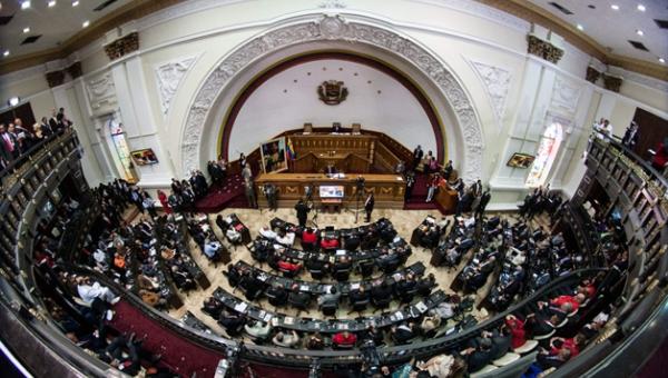Tribunal Supremo venezolano: Asamblea Nacional no tiene facultad para destituir a Maduro Tribunal Supremo venezolano: Asamblea Nacional no tiene facultad para destituir a Maduro