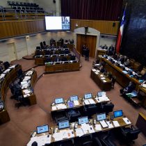 Senado suma y sigue: Chilecompras pide explicación por compras sin licitación para insumos del canal de TV de la Cámara Alta