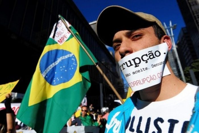 Transparencia Internacional asegura que “la gran corrupción en Brasil mata” Transparencia Internacional asegura que