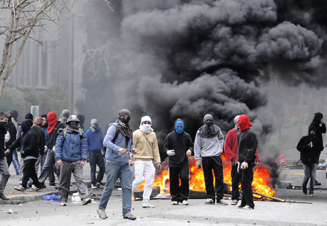 Comisión de Seguridad Ciudadana de la Cámara aprobó idea de legislar la «ley antiencapuchados» Comisión de Seguridad Ciudadana de la Cámara aprobó idea de legislar la