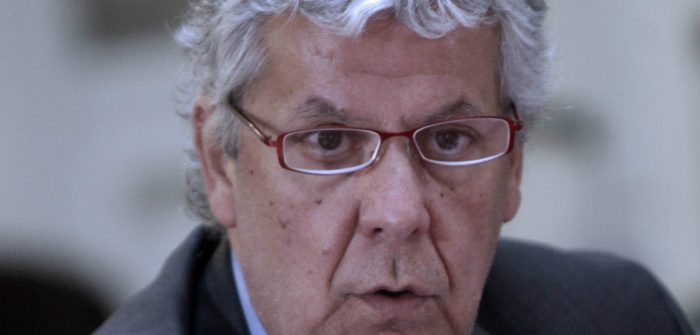 Nicolás Eyzaguirre, el ministro que no paga costos Nicolás Eyzaguirre, el ministro que no paga costos