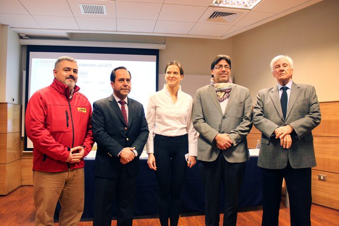 Recoleta, Vitacura y Peñalolén firman convenio con el Observatorio del Gasto Fiscal Recoleta, Vitacura y Peñalolén firman convenio con el Observatorio del Gasto Fiscal