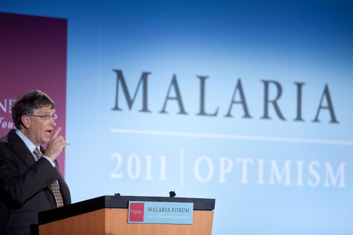 Bill Gates y su esperanza en los mosquitos modificados genéticamente para combatir la malaria