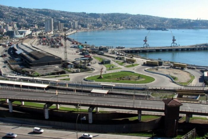 Expertos sostienen que todavía es tiempo para evitar “daño patrimonial irreversible” en Valparaíso Expertos sostienen que todavía es tiempo para evitar “daño patrimonial irreversible” en Valparaíso