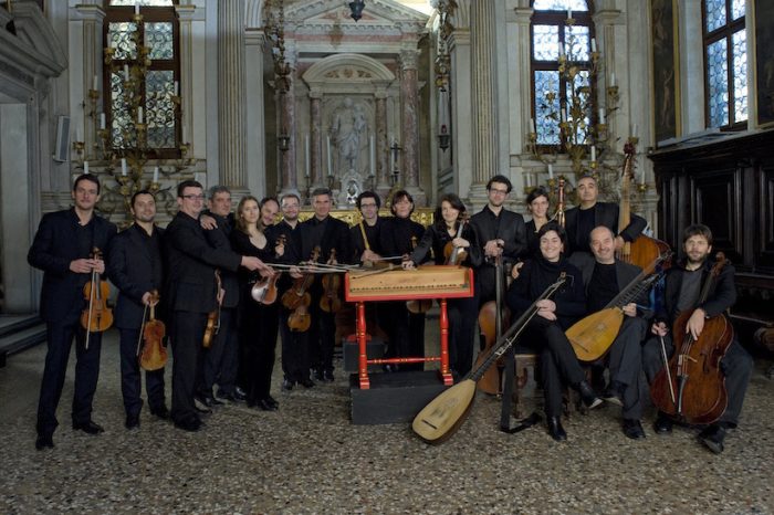 Orquesta Barroca de Venecia junto al mandolinista número uno del mundo se presentan en Chile