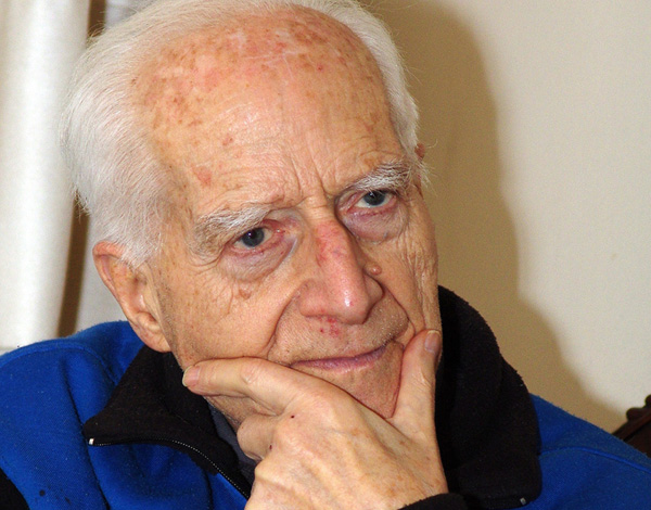 A los 102 fallece el «cura obrero» José Aldunate, defensor de los DD.HH. durante la dictadura A los 102 fallece el