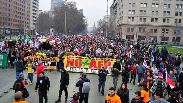 Vocero de agrupación No + AFP: “La escandalosa pensión de la funcionaria de Gendarmería gatilló este movimiento de indignación” Vocero de agrupación No + AFP: