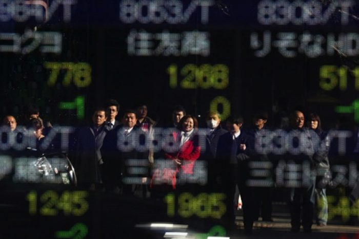 Advierten sobre mercados emergentes, pero operadores desechan riesgos geopolíticos y amenaza de populismo Advierten sobre mercados emergentes, pero operadores desechan riesgos geopolíticos y amenaza de populismo