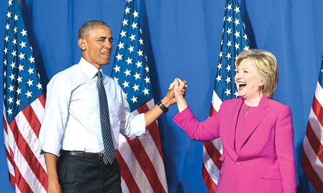 Hillary Clinton se libra de la Justicia, pero no del escándalo Hillary Clinton se libra de la Justicia, pero no del escándalo