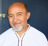 El periodista Gustavo González lanza su libro “Nombres de mujer” El periodista Gustavo González lanza su libro “Nombres de mujer”
