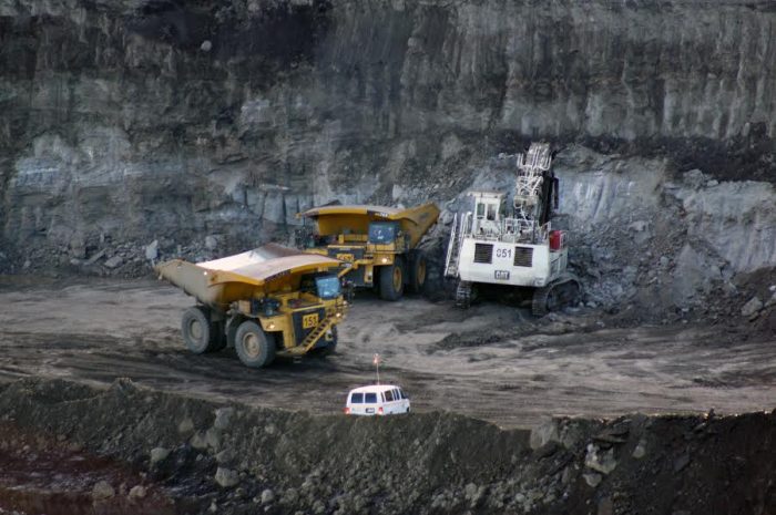 Diputados DC por aprobación de tronaduras en Isla Riesco: “Es una burla al sistema de evaluación ambiental” Diputados DC por aprobación de tronaduras en Isla Riesco:
