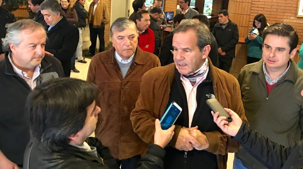 Allamand critica el silencio de Chile Vamos ante candidatos formalizados por la justicia Allamand critica el silencio de Chile Vamos ante candidatos formalizados por la justicia