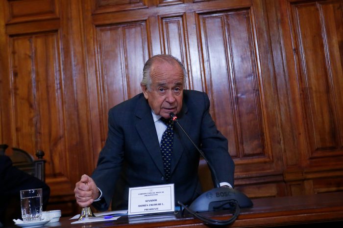Senador Zaldívar (DC) da espaldarazo a discurso de las AFPs: “En ninguna parte del mundo se ha vuelto al sistema de reparto” Senador Zaldívar (DC) da espaldarazo a discurso de las AFPs: