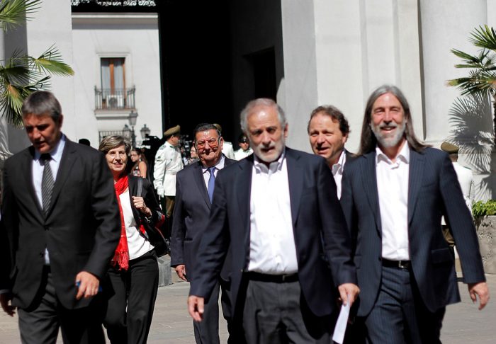 Senadores socialistas le rayan la pintura a Andrade y respaldan que caso de su mujer pase al Tribunal Supremo del partido Senadores socialistas le rayan la pintura a Andrade y respaldan que caso de su mujer pase al Tribunal Supremo del partido